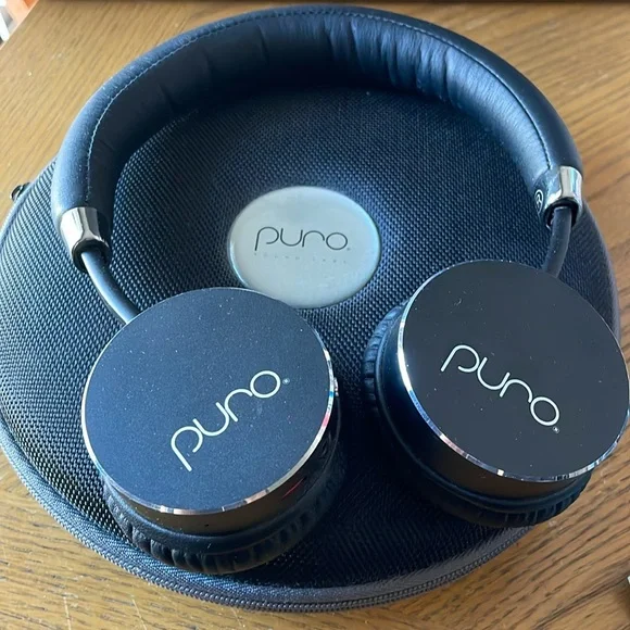 Puro Sound Labs BT2200 Volume Limited Kids’ Bluetooth Headphones - Picture 1 of 4